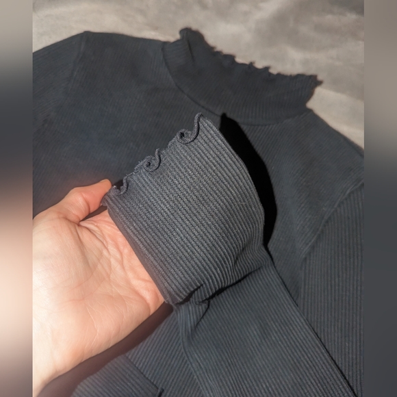 Black/Grey Sunday Best Turtleneck - Picture 4 of 4